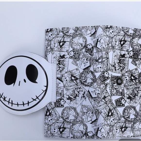 Unisex Nightmare Before Christmas magnetic buckle wallets. white or black - Picture 7 of 7